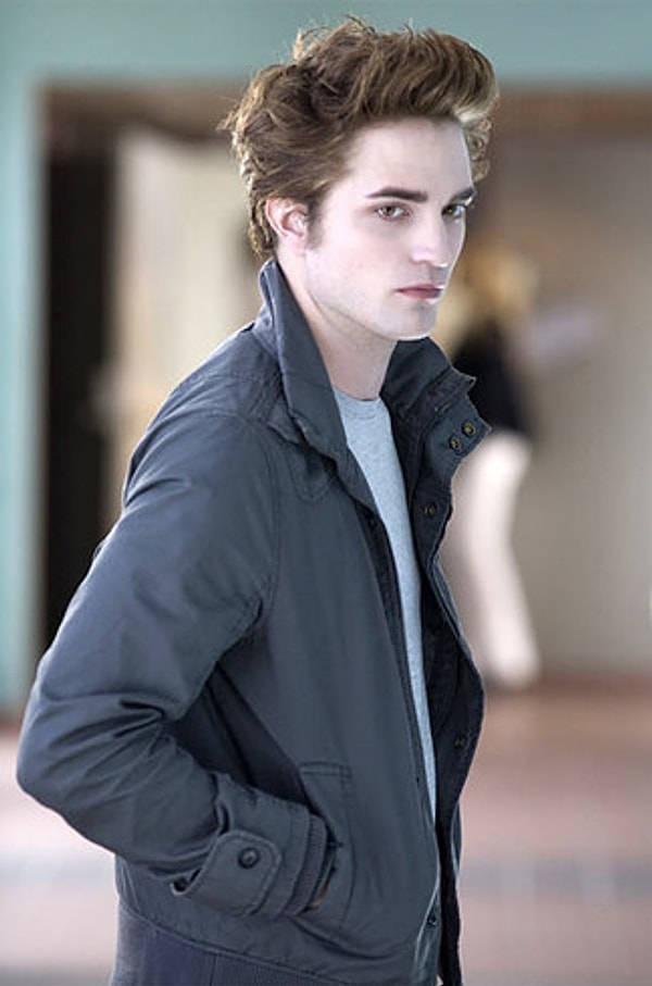 2. Роберт Паттинсон (Эдвард Каллен)