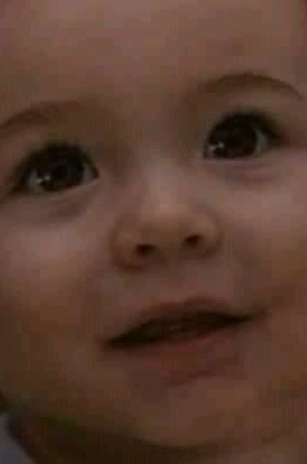 15. Малышка-робот и МакКензи Фой (Ренесме Каллен)