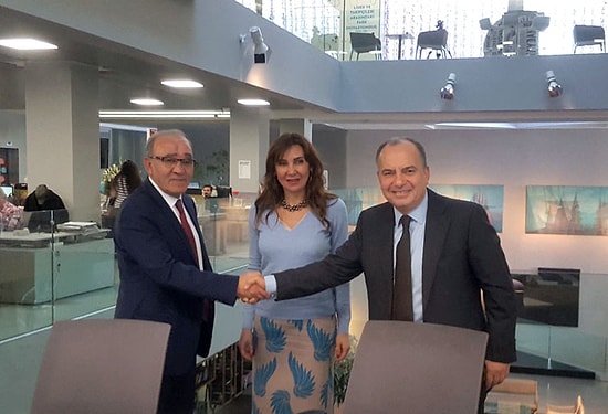 Hürriyet'te Bir Dönem Sona Erdi: Sedat Ergin, Görevini Fikret Bila'ya Devretti