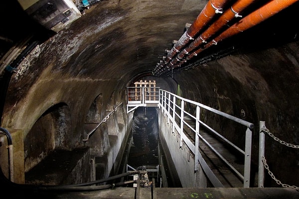 7. Прогуляться по канализации Парижа