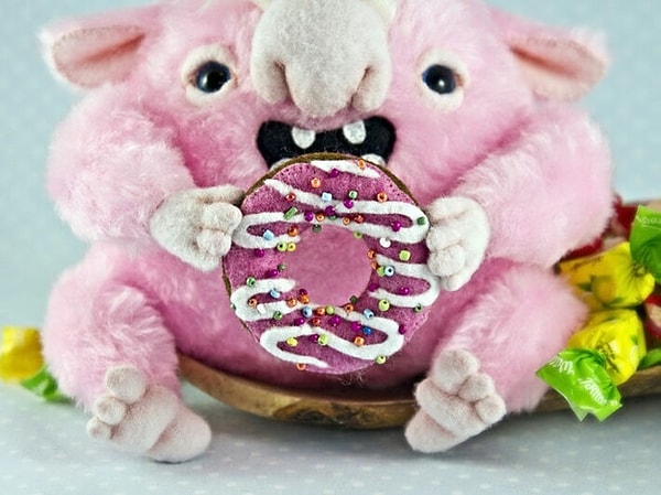 8. Если бы вы проснулись посреди ночи от того, что этот джентльмен сидит у вас на груди, вы бы закричали от страха?