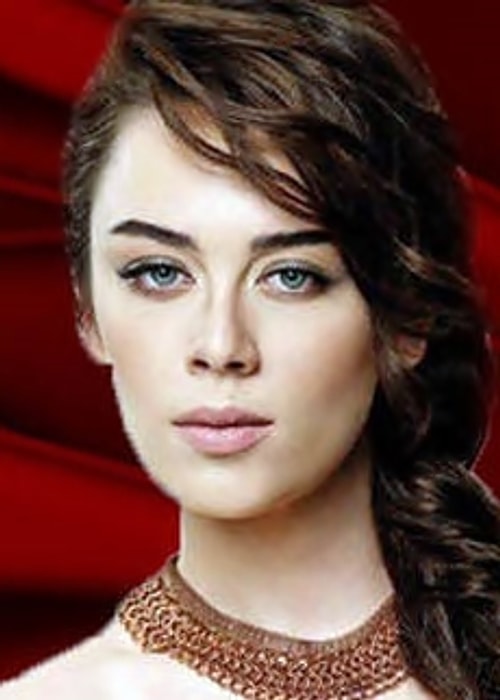 Demet Evgar & Hazal Türesan