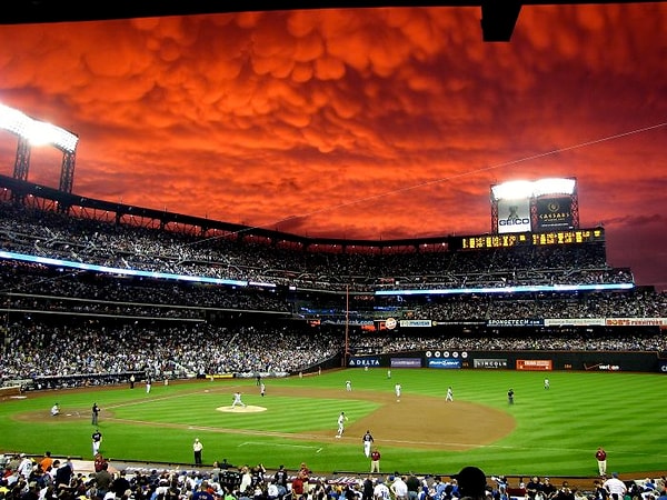 17. Небо над стадионом после сильнейшего шторма