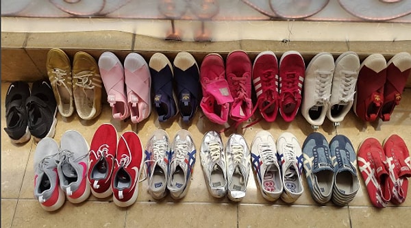 11. Твой шкафчик для обуви выглядит примерно вот так: