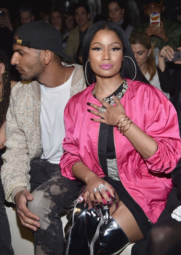Nicki Minaj ne zamandır sessiz sakin takılıyor diye düşünürken...