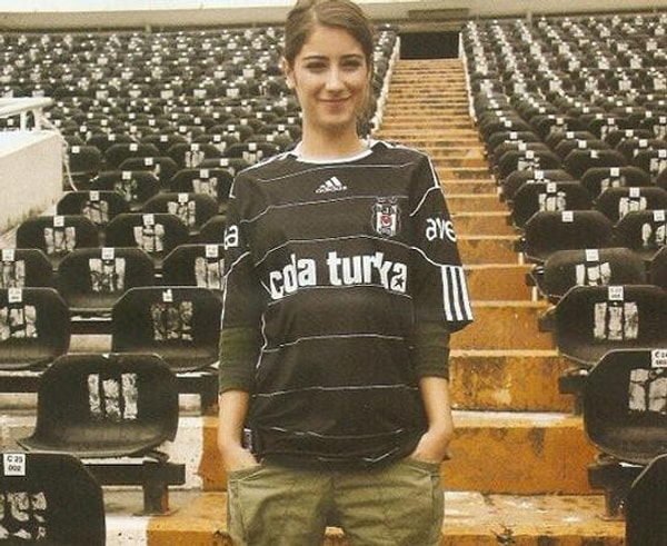 18. Hazal Kaya