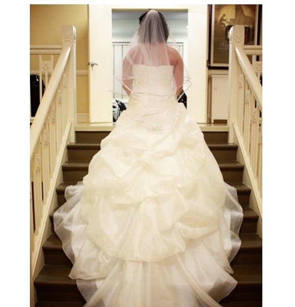 3. Для нее это было важно. Ведь таким образом девушка хотела закрыть оконченную главу ее жизни