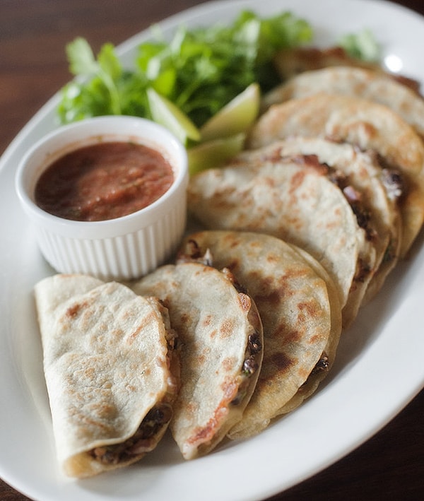 6. Тако с черными бобами