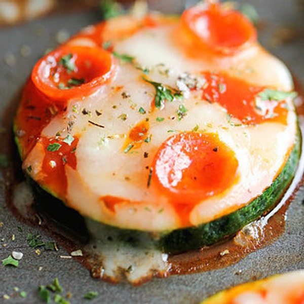 24. Мини-пиццы из цукини