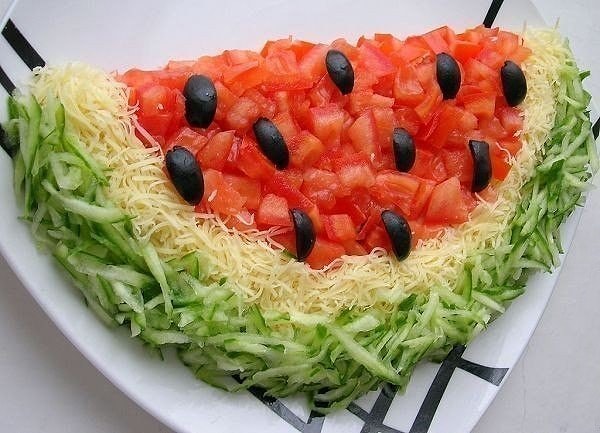 6. Салат "Арбузная долька"