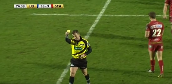 Top Toplayıcısı Çocuğa Sarı Kart Veren Hakem