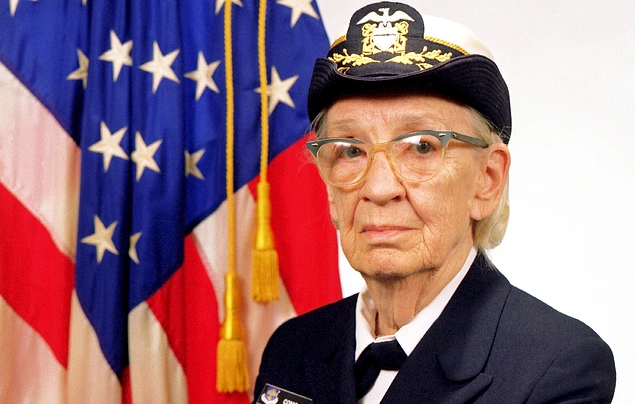 Grace Hopper (1906 - 1992) Grace Hopper (1906 - 1992)