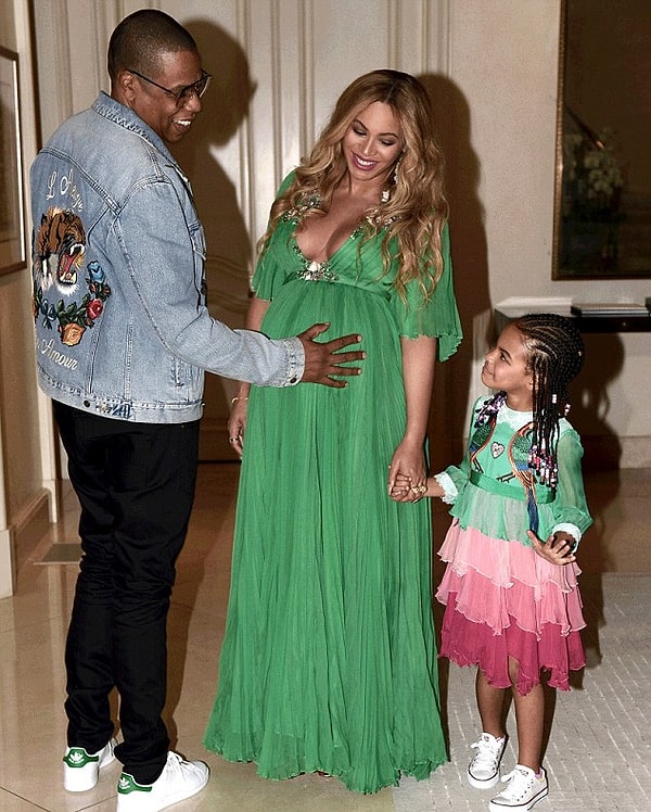 4. Yeşillere bürünen anne-kız, geleceğin Beyonce'sinin yetişmekte olduğunu gösterdi.