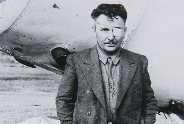 10. Первый одиночный полет вокруг Земли