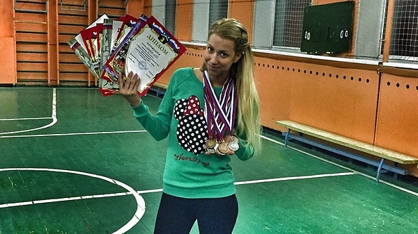 9. Однако учителя Томилинской средней школы № 19 поддержали молодую учительницу