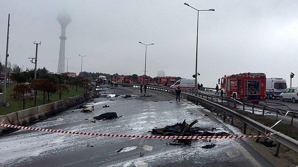 İstanbul Büyükşehir Belediye Kadir Topbaş düşen helikopterdeki diğer 2 kişinin de hayatını kaybettiğini ve can kaybının 7 olduğunu açıkladı...