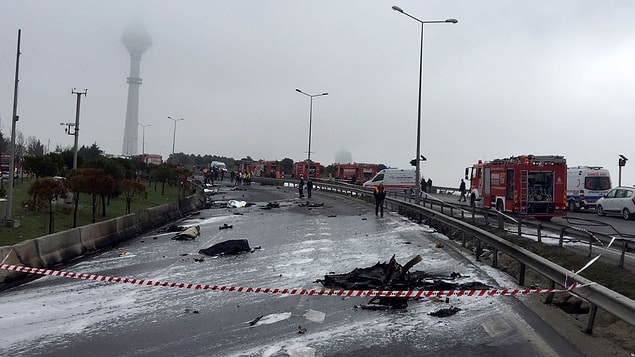 İstanbul Büyükşehir Belediye Kadir Topbaş düşen helikopterdeki diğer 2 kişinin de hayatını kaybettiğini ve can kaybının 7 olduğunu açıkladı...