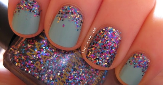 15 крутых идей маникюра для тех, кто обожает блестки