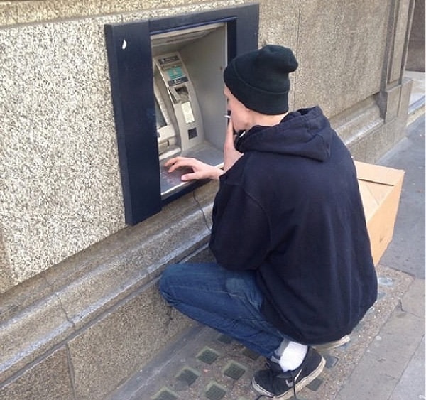 3. Ты частенько приседаешь...