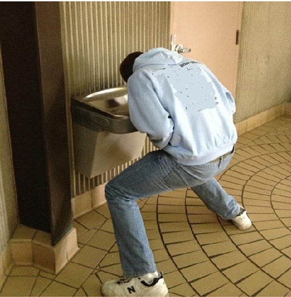 4. Попить воду из-под крана? Сначала придется согнуться в три погибели!