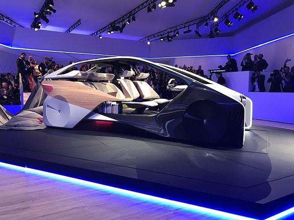 12. Son olarak, BMW'nin bu tasarımı kesinlikle bir otomobilin gelecekteki iç tasarımına dair markanın vizyonunu ortaya koymuş.