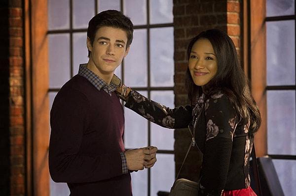 9. The Flash dizisinde Barry ve Iris'in karakterleri oldukça farklı; aralarındaki donukluk bir türlü giderilemedi.