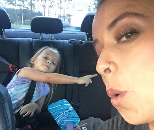 1. Это Мэри и ее шестилетняя дочь Лира. Разве они не очаровательны?