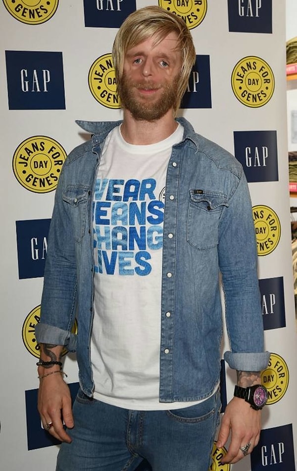 8. И хотя с работой в баре у него ничего так и не вышло, Джоно смог защитить диплом по спортивным наукам и стал работать фитнес-тренером