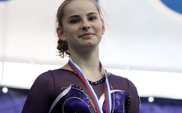 3. В 19 лет Анастасии пришлось завершить спортивную карьеру из-за травм, которые мешали ей выступать