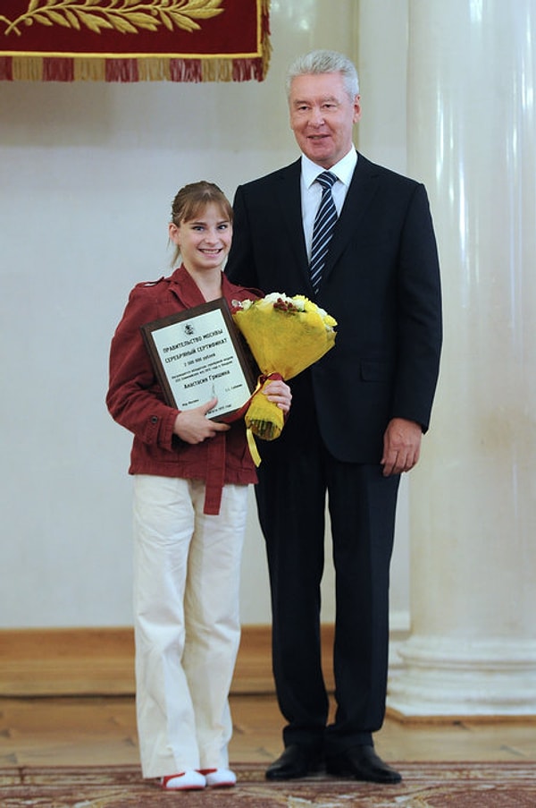 6. "Еле-еле мне их отдала, но на счетах было всего около 100 000 рублей. Ну 100, так 100, что же делать", — вспоминает спортсменка