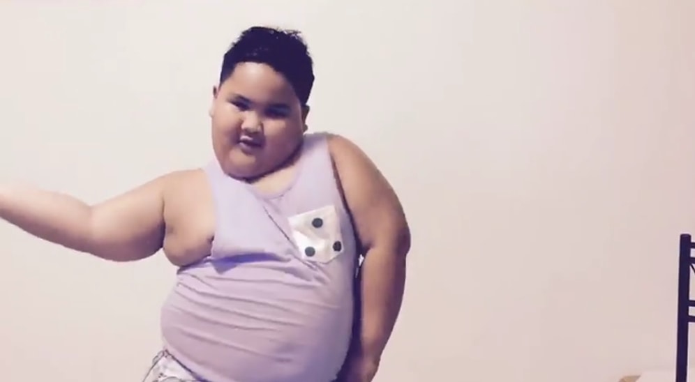 'Shape of You' Şarkısında Kendinden Geçerek Dans Eden Tombiş