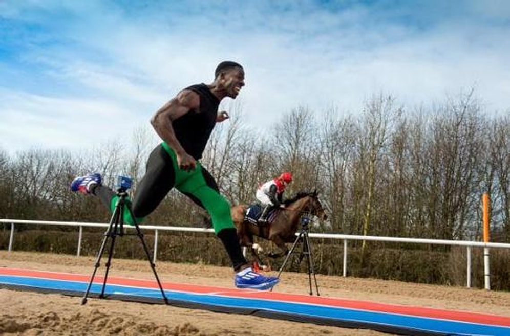 Британский легкоатлет смог обогнать лошадь!