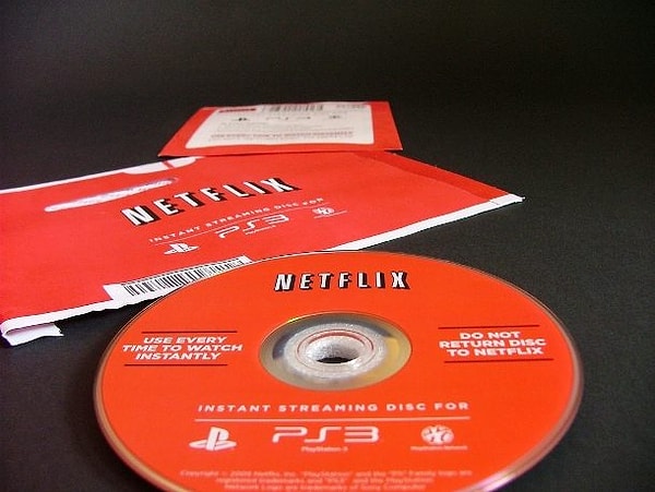 10. Провал сделки по покупке компанией "Blockbuster" компании "Netflix", что неудачно сказалось на первой, в то время как вторая стала лидером на рынке (2000 год)