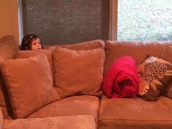 25. Девочка впервые увидела страшную сцену в кино