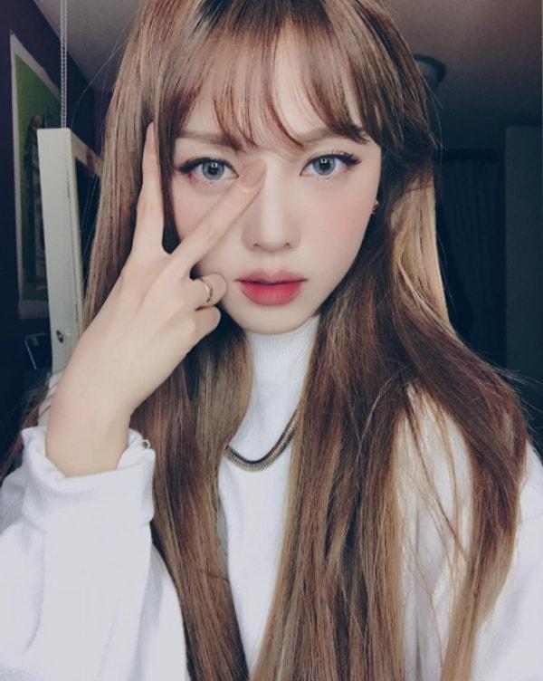 Pony Makeup adıyla sosyal medyada bilinen Hye-Min Park'ı mutlaka daha önce bir yerlerde görmüşsünüzdür. YouTube'da 2 milyondan fazla abonesi ve Instagram'da da 3,3 milyon takipçisi olan Güney Kore'nin en popüler makyaj vloggerlarından birisi.