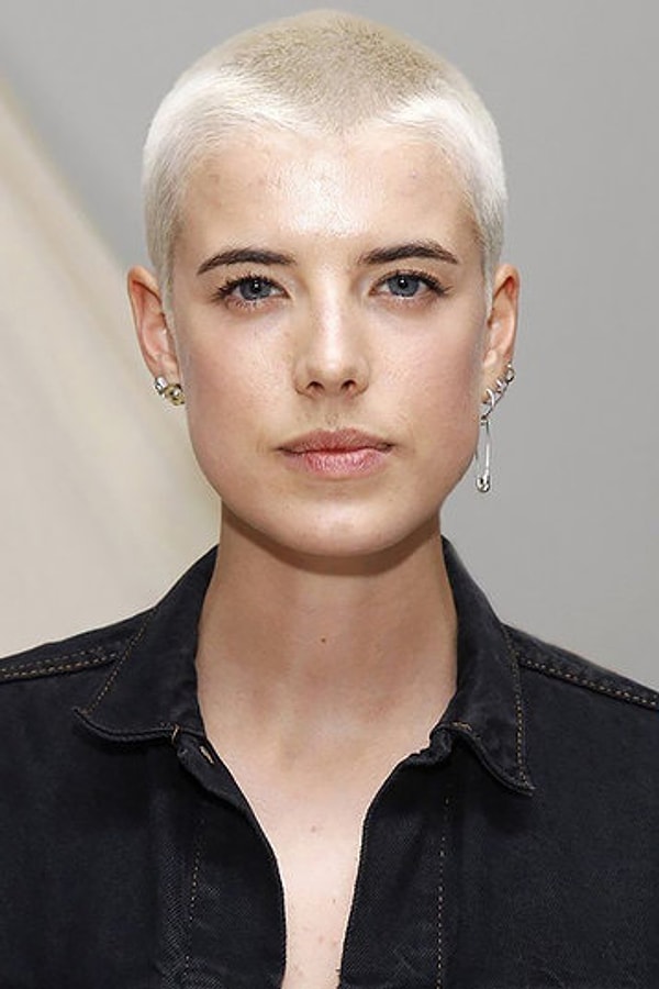 10. Агнесс Дейн