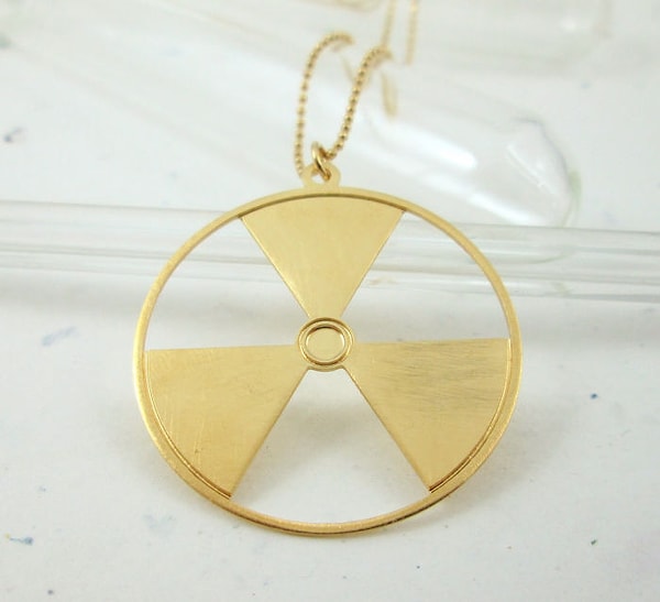 11. "Радиация"