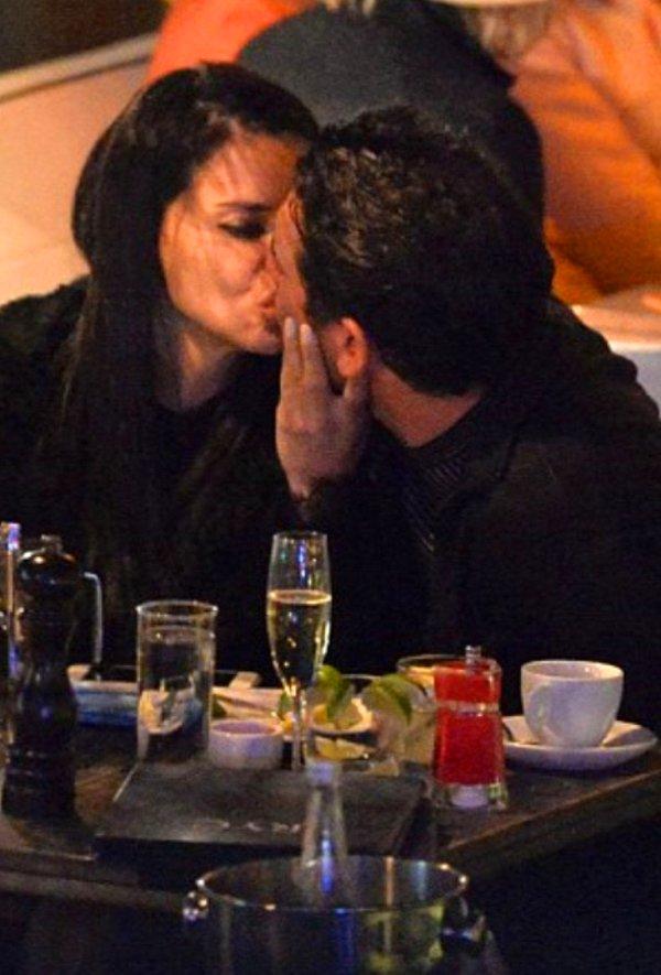 8. Adriana Lima, yeni sevgilisi Matt Harvey ile öpüşürken objektiflere işte böyle yakalandı.