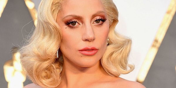 14. И, быть может, она права? Возможно, не стоит добровольно затягивать себя в корсеты, от которых так стремились избавиться наши прабабушки?