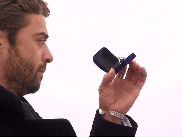 10. Как знать, быть может, Илья действительно не верит в то, что можно найти любовь на проекте, и использует шоу только для того, чтобы изменить свой сценический имидж и перестать быть заложником роли Романенко.