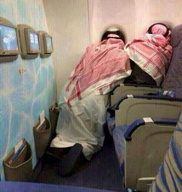 20. İki Suudi Arabistanlı yolcunun uçakla ilk yolculuğu...