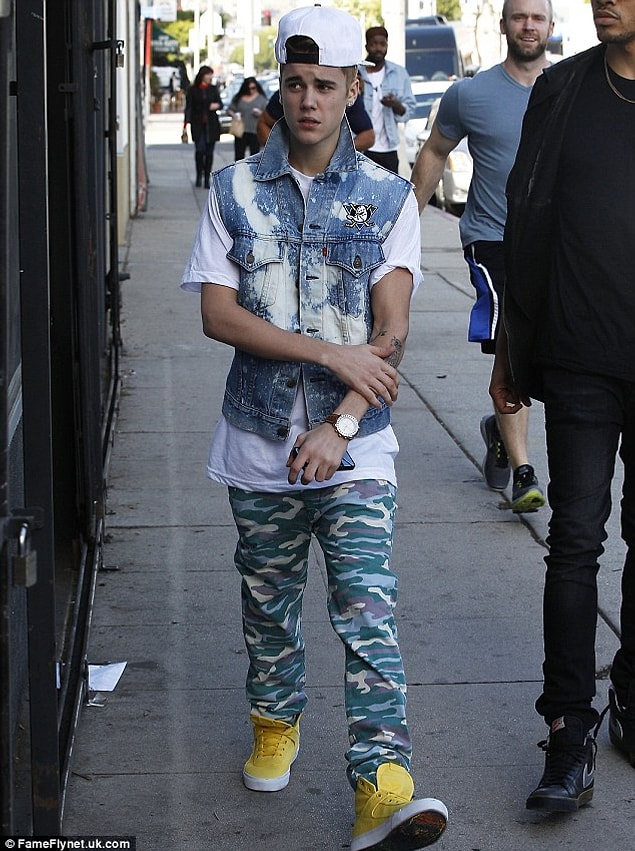3. This combination of camouflage and batik.
