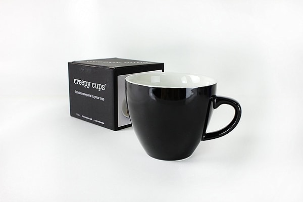 9. Чашка, которая заставит ваших гостей уйти вовремя: 🤗🕷