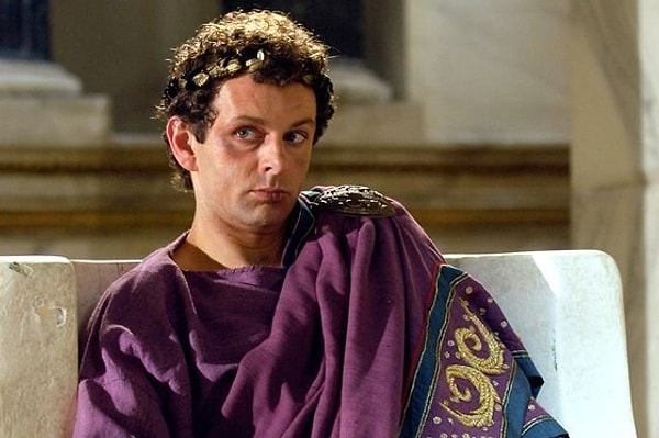 4. Улиток было очень трудно достать, поэтому одежду фиолетового цвета могли носить только богатые люди.