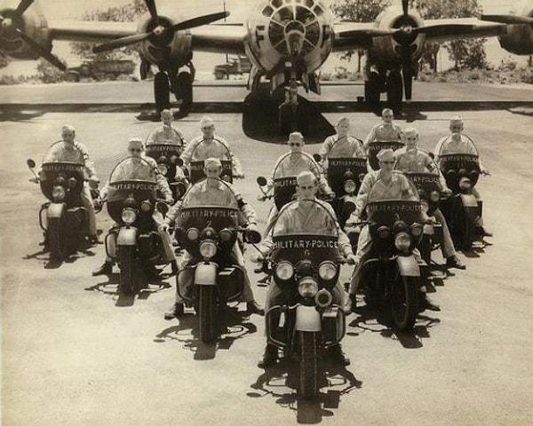 2. Dünya Savaşı'nda yine Harley Davidson motosikletleri Amerikan ordusunun en güçlü silahlarından oldu.