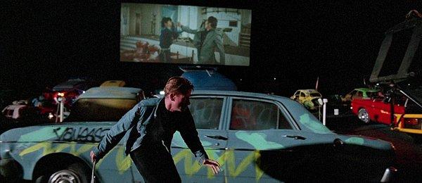 15. Brian Trenchard-Smith'in "The Man from Hong Kong"u, "Dead End Drive-In"de.