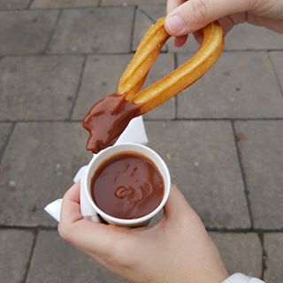 15. Испания: Churros с горячим шоколадом
