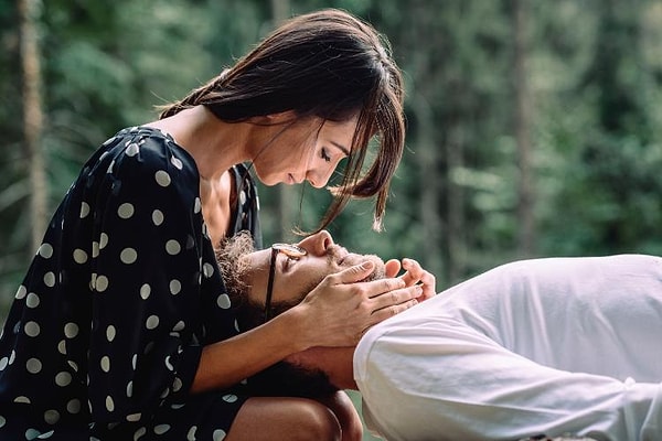 21. Для вас не проблема отпустить куда-то любимого/любимую, ведь вы уважаете его/ее личное пространство