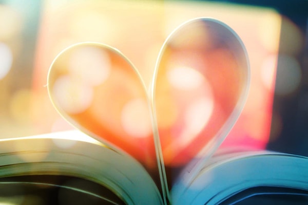 8. Вы показываете свою любовь каждый день, а не по особым праздникам