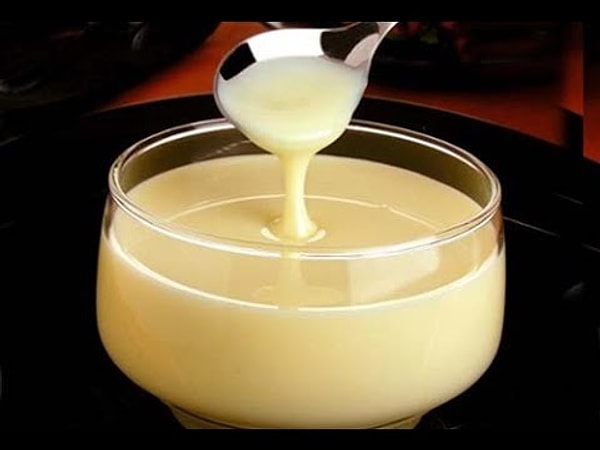 16. Вы привыкли к тому, что люди едят варенье или сгущенное молоко ложкой.